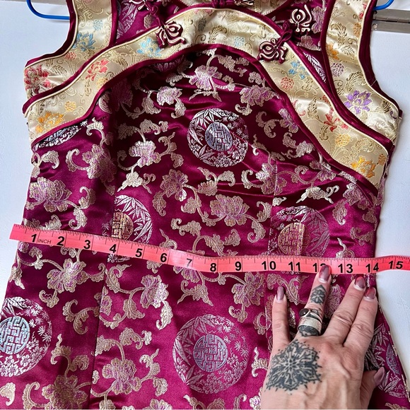 Vintage satin embroidered qipoa dress midi length - Picture 5 of 6